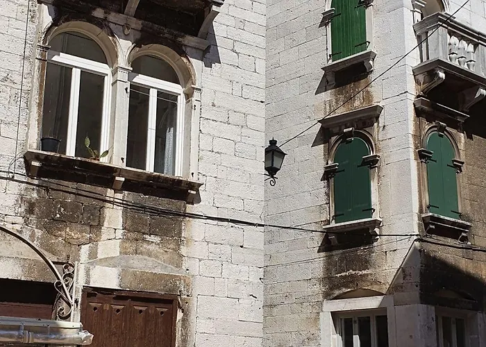 Palace Basilico 1580. 3* 로비니