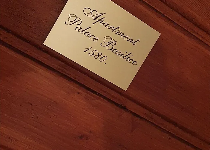 Bed & Breakfast Palace Basilico 1580. 3*