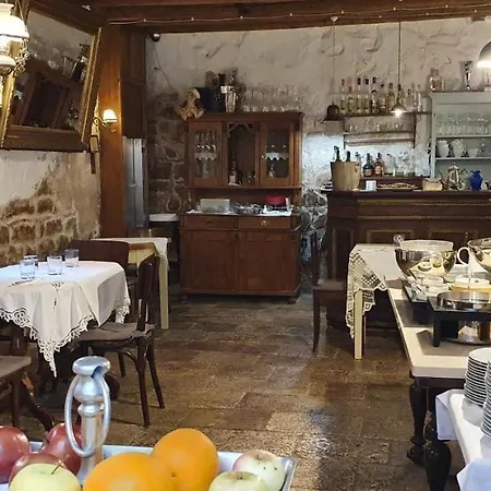 Bed & Breakfast Palace Basilico 1580.