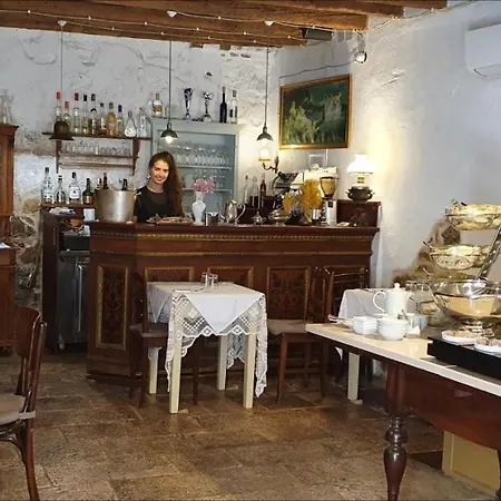 Palace Basilico 1580. Bed & Breakfast Rovinj